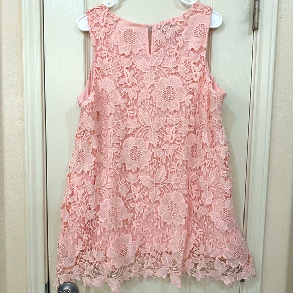 Alfani , Size 14W, Pink blouse - Picture 4 of 12